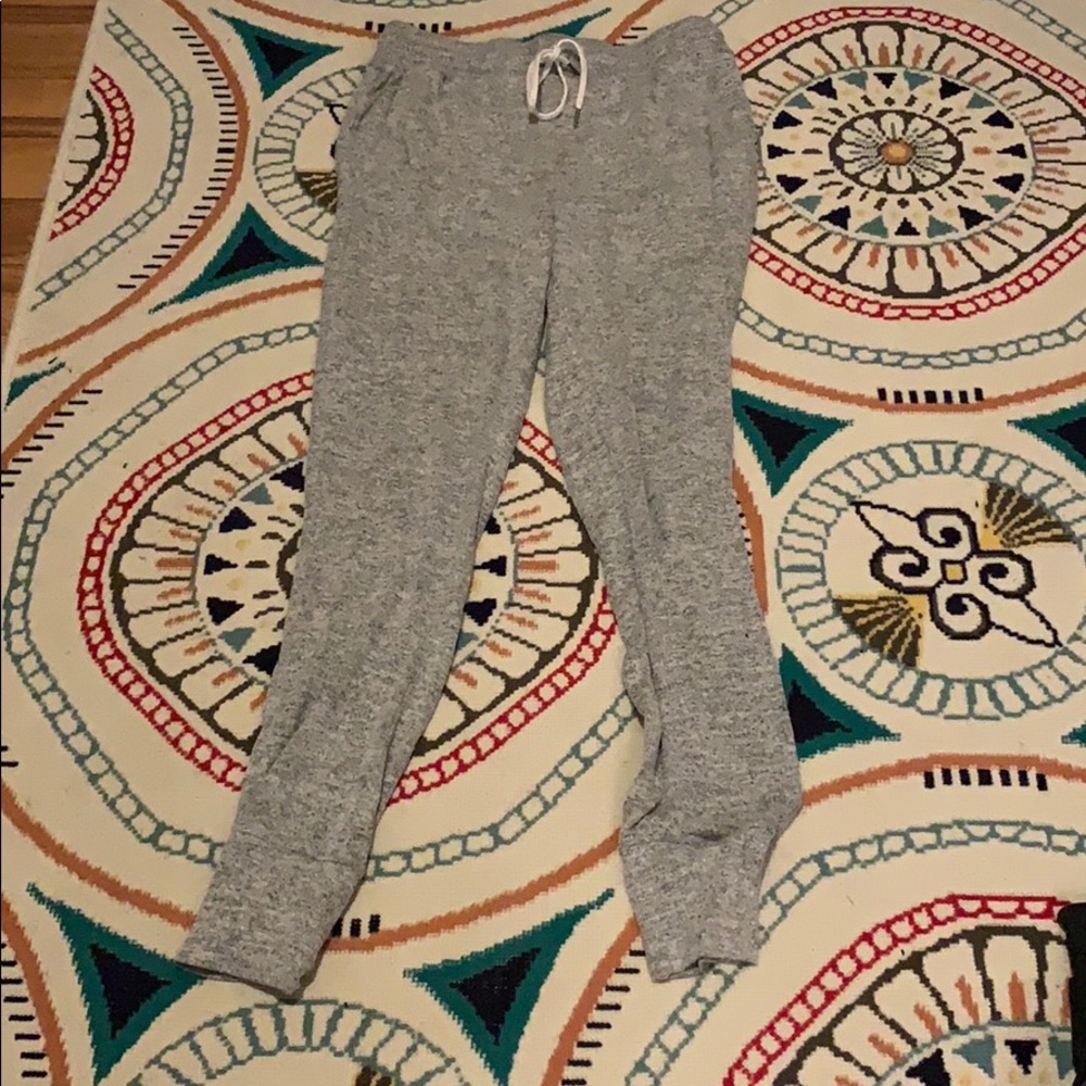 Aritzia Sweatpants
